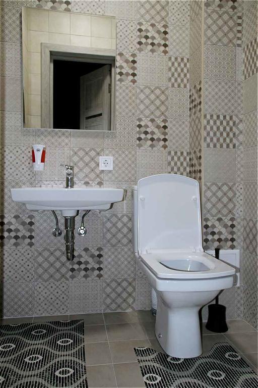 Solo Apartment Virmenska Kiev Ngoại thất bức ảnh